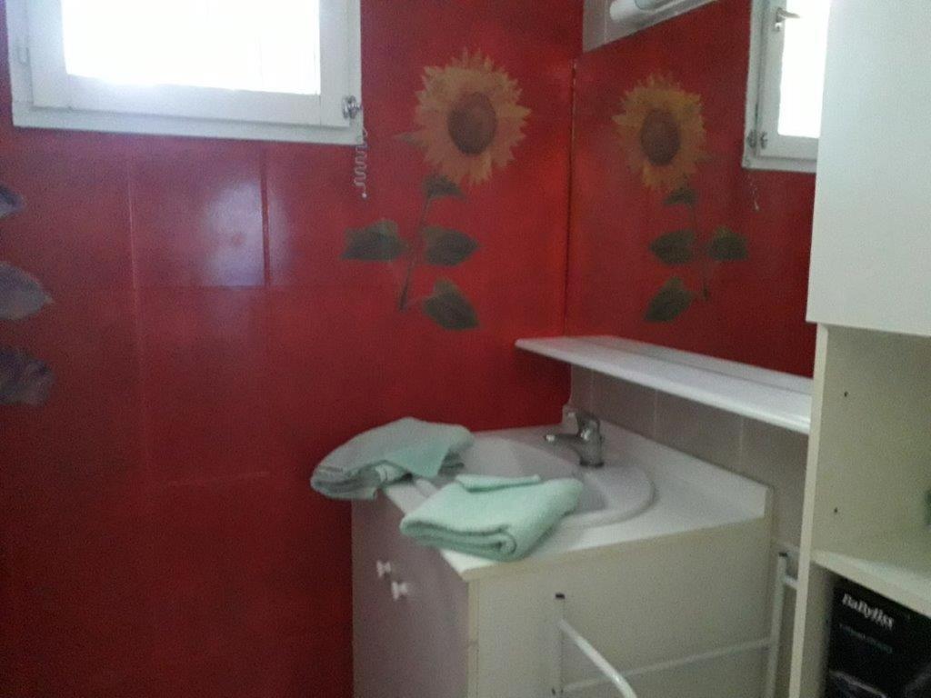 勒吕克Chez Betty公寓 外观 照片
